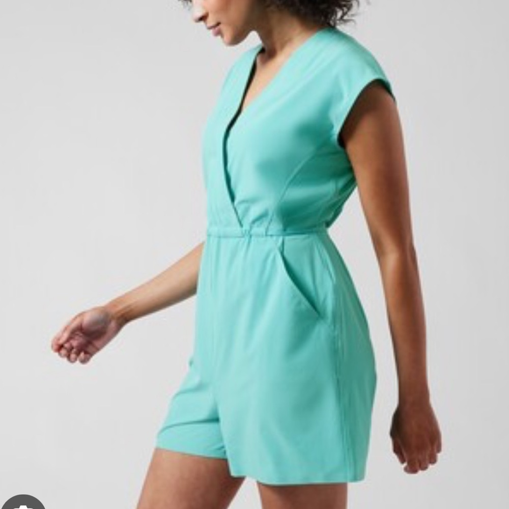 NWOT Athleta Marlow romper XS